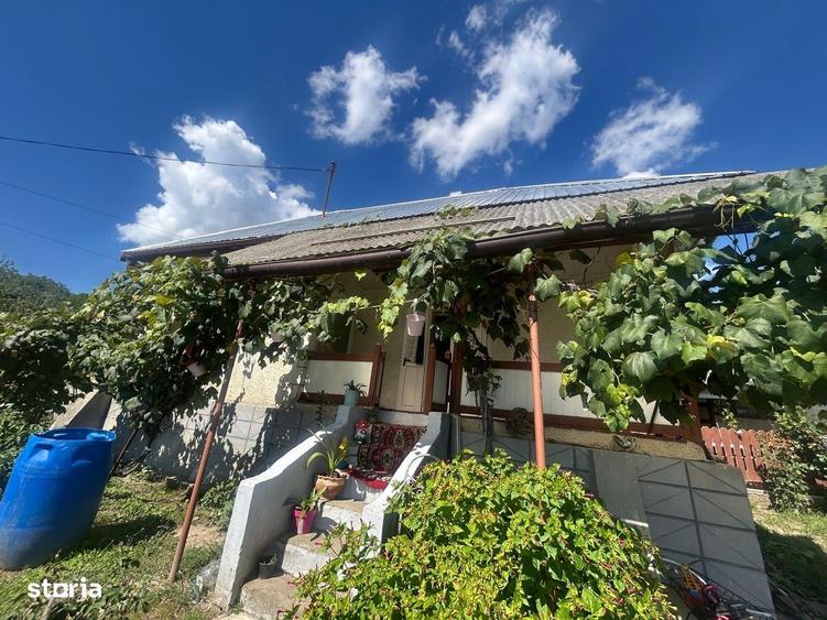 Casă cu 2 camere cu Teren 5135 Mp în Dobreni