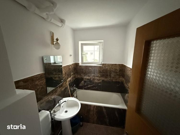 Apartament cu 2 camere semidecomandat în Tomis III