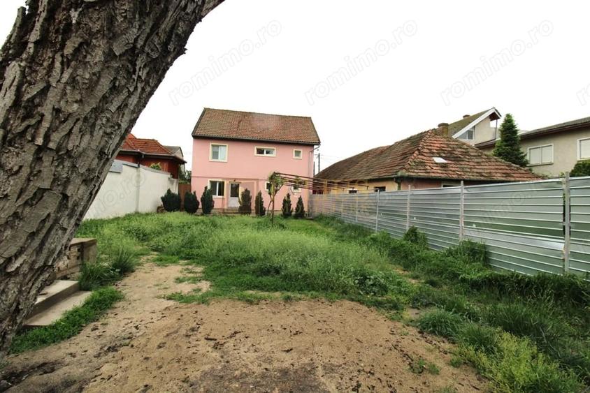 Casă cu Teren 400 Mp în Mircea cel Bătrân