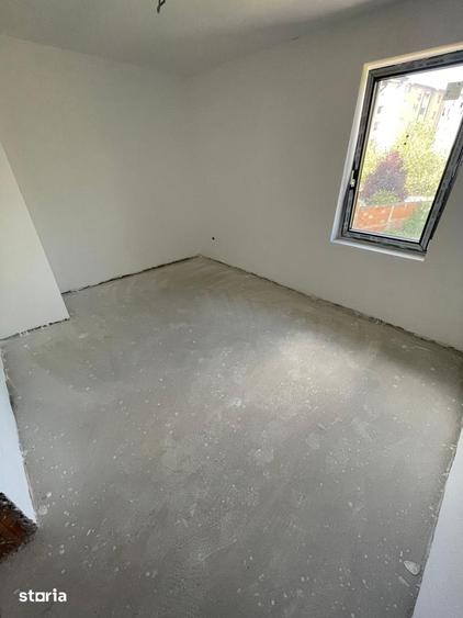Casă cu 4 camere cu Teren 250 Mp în Ghencea