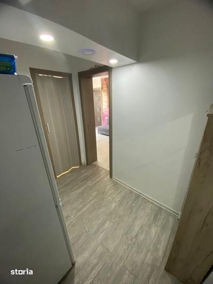 Apartament cu 2 camere semidecomandat în Petrișor