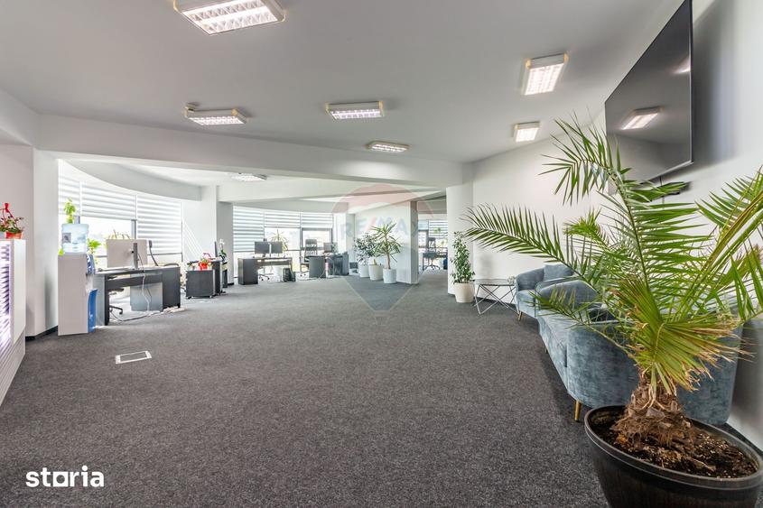 Spațiu comercial, de 240 mp, în Dristor