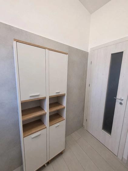 Apartament cu 2 camere semidecomandat în Giroc