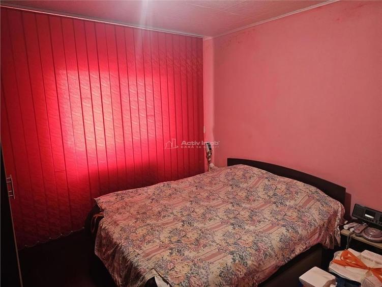 Apartament cu 2 camere decomandat, mobilat în Micro III