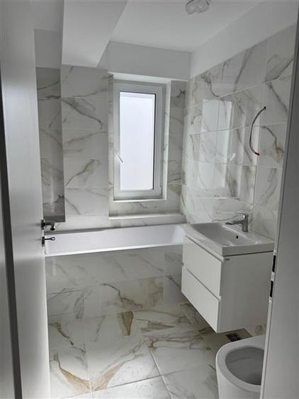 Apartament cu 2 camere decomandat, mobilat în Aeroport
