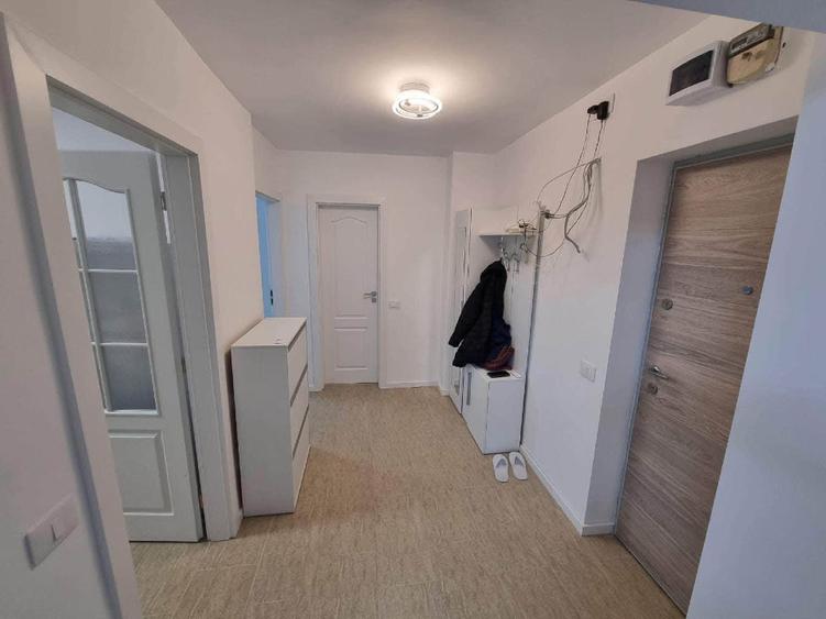 Apartament 2 camere de închiriat complet renovat pe termen lung 600€ - 8