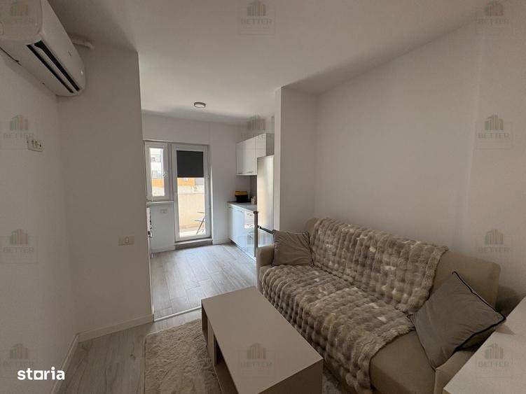 Apartament cu 3 camere semidecomandat în Ștefăneștii de Jos