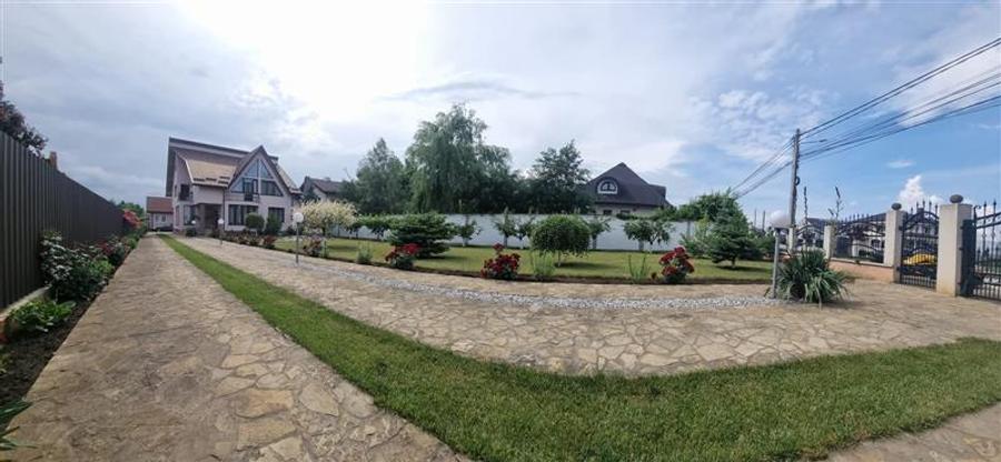 Casă individuală cu 4 camere cu Garaj în Moara