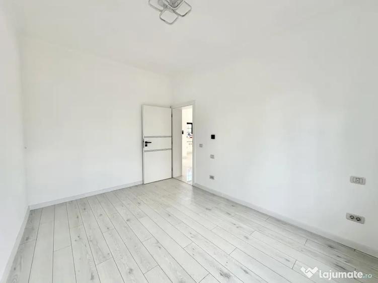 Casă cu 5 camere cu Teren 253 Mp în Giroc
