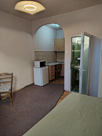 Chirie centru pt o persoana o camera la casa cu intrare separata din curte cu baie,bucatarie - 3