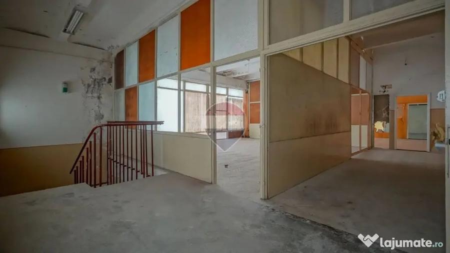 Spațiu comercial, de 973 mp, în Electroprecizia