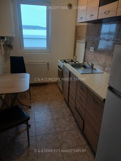 Apartament cu 2 camere decomandat în Apărătorii Patriei