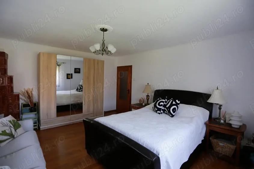 Casă cu 4 camere cu Teren 1400 Mp în Oglinzi