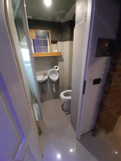 Apartament cu 3 camere semidecomandat în 1 Mai