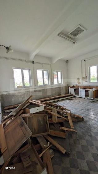 Casă cu 5 camere cu Teren 1216 Mp în Central