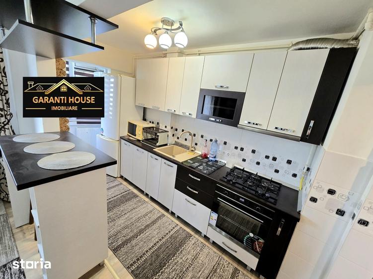Apartament cu 2 camere decomandat în Republicii