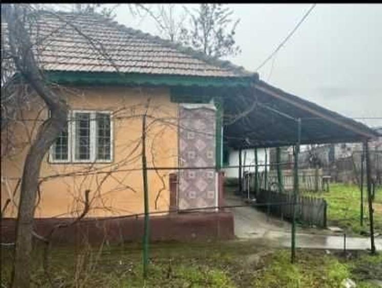 Casă cu 3 camere în Boldești