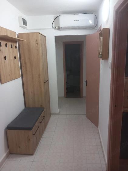 Apartament cu 2 camere decomandat, mobilat în Bucovina