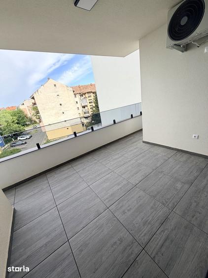 Apartament cu 3 camere în Soarelui
