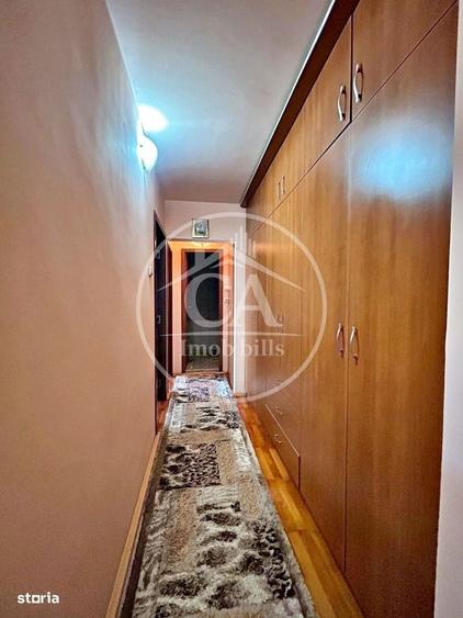 Apartament cu 3 camere decomandat în Rogerius