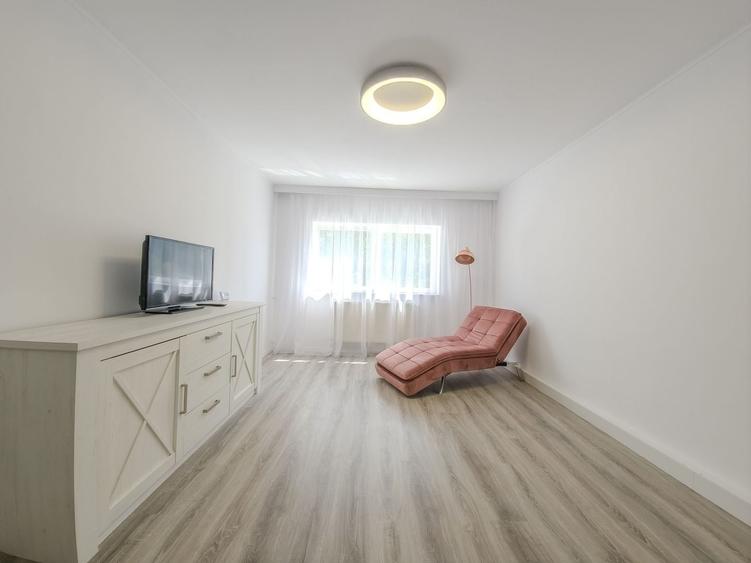 Apartament cu 2 camere decomandat, mobilat în Plopilor