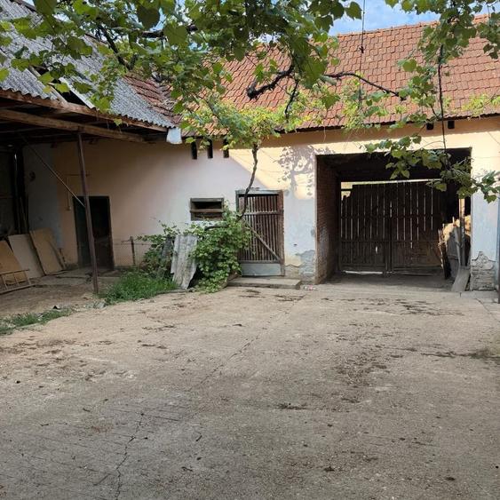 Casă cu 4 camere în Vălanii de Beiuș