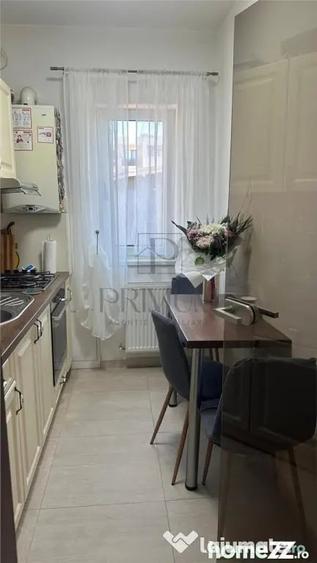 Apartament cu 3 camere decomandat în Braytim