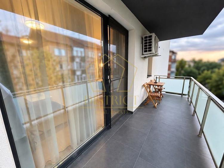 Apartament cu 2 camere semidecomandat în Lipovei