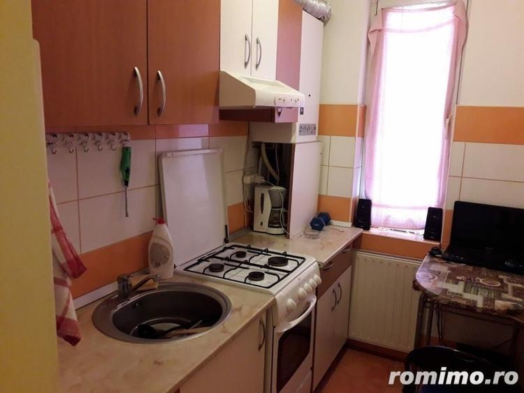Garsonieră decomandată în Gării