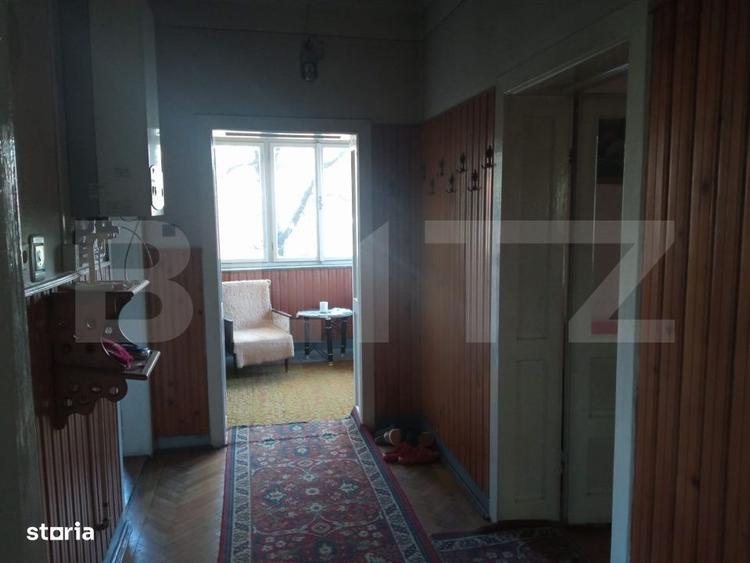 Casă cu 4 camere în Central