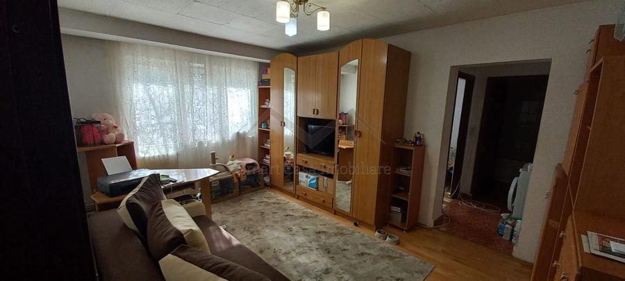 Apartament cu 2 camere semidecomandat în Gară
