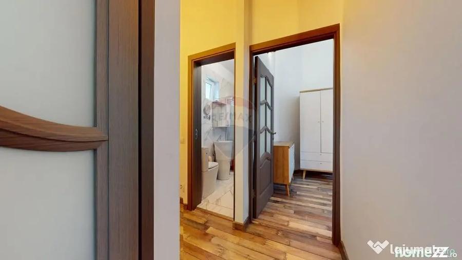 Apartament cu 3 camere decomandat în 15 Noiembrie