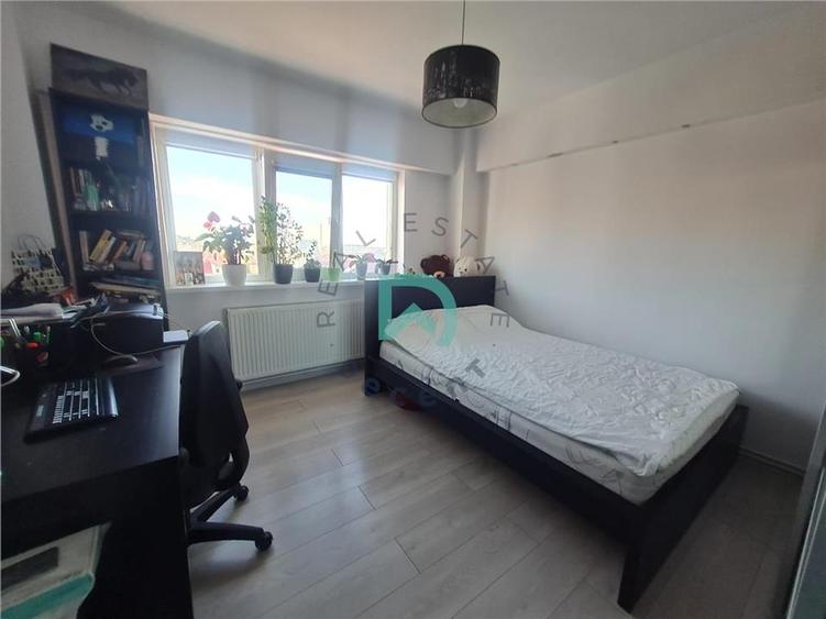 Apartament cu 3 camere decomandat, mobilat în Răcădău