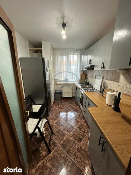 Apartament cu 3 camere decomandat în Central