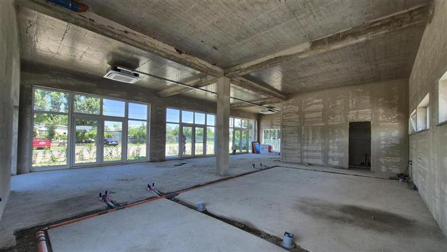 Spațiu comercial, de 130 mp, în Buziașului