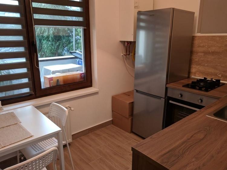 Garsonieră decomandată în Nicolina