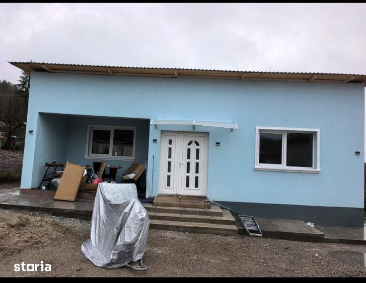 Casă cu 3 camere cu Teren 600 Mp în Central