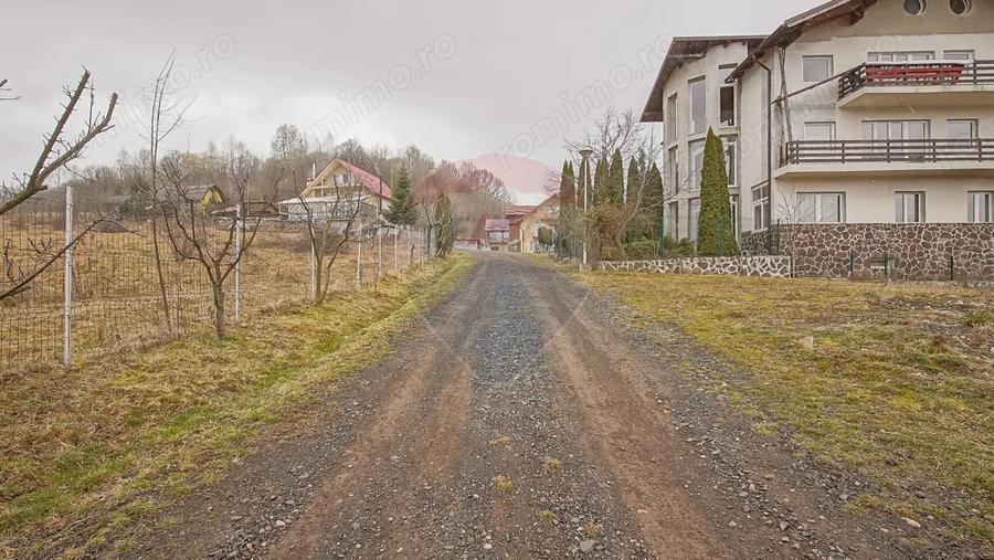 Teren de 656 mp, în Cheile Râșnoavei