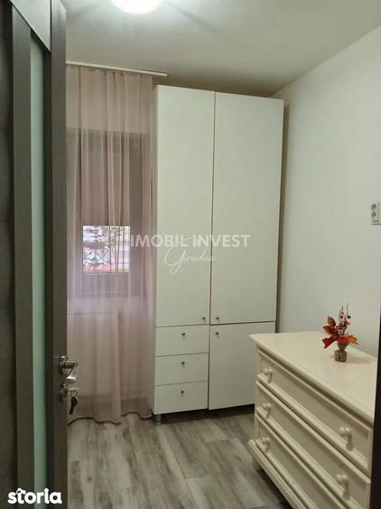Apartament cu 3 camere în Cetate