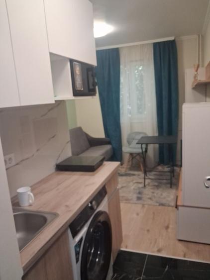 Apartament semidecomandat în Rogerius