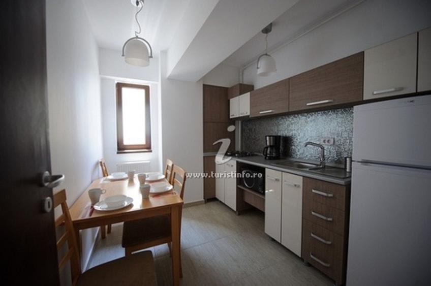 Apartament cu 2 camere în Central — fotografia 3