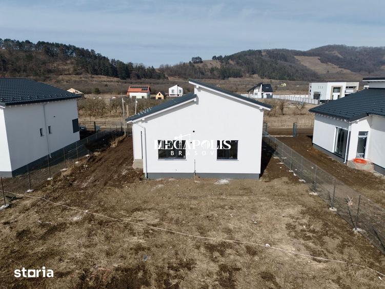 Casă cu 3 camere cu Teren 600 Mp în Sânpetru