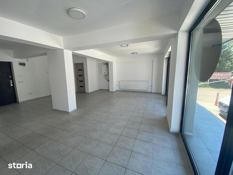 Spațiu comercial, de 46 mp, în Central
