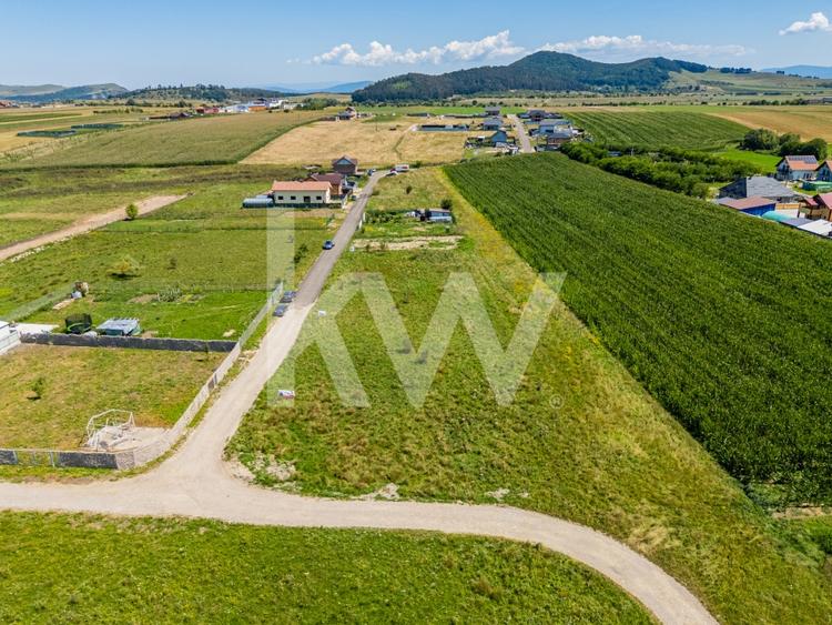 Teren agricol intravilan de 500 mp, în Sânpetru