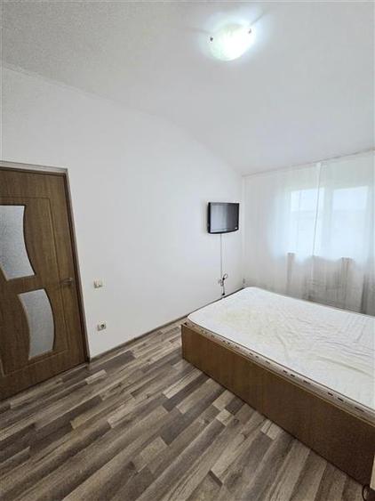 Apartament cu 2 camere semidecomandat în Km 4-5