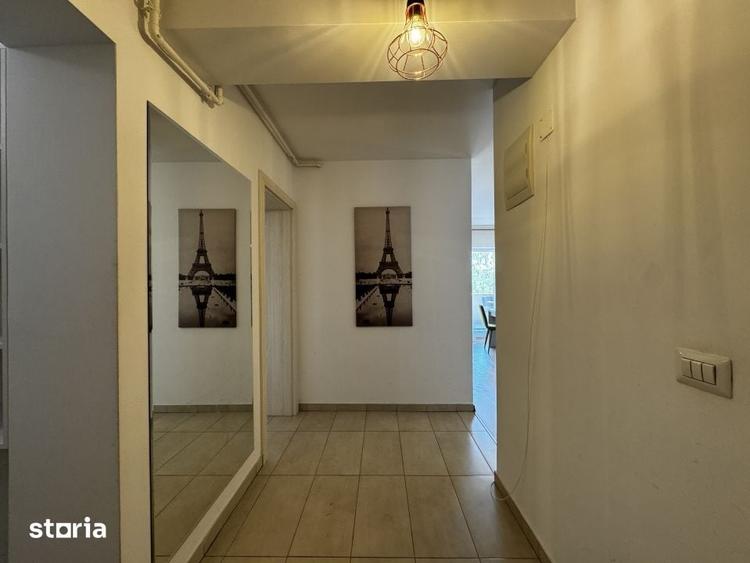Apartament cu 2 camere decomandat în Central