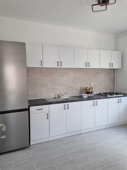 Apartament cu 4 camere semidecomandat în Ultracentral