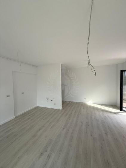 Apartament cu 2 camere decomandat în Albert
