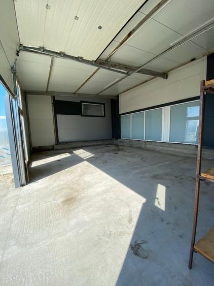 Spațiu comercial, de 220 mp, în Malu Mare