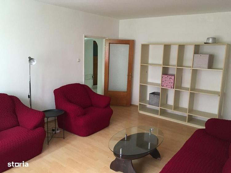 Apartament cu 3 camere decomandat în Nerva Traian